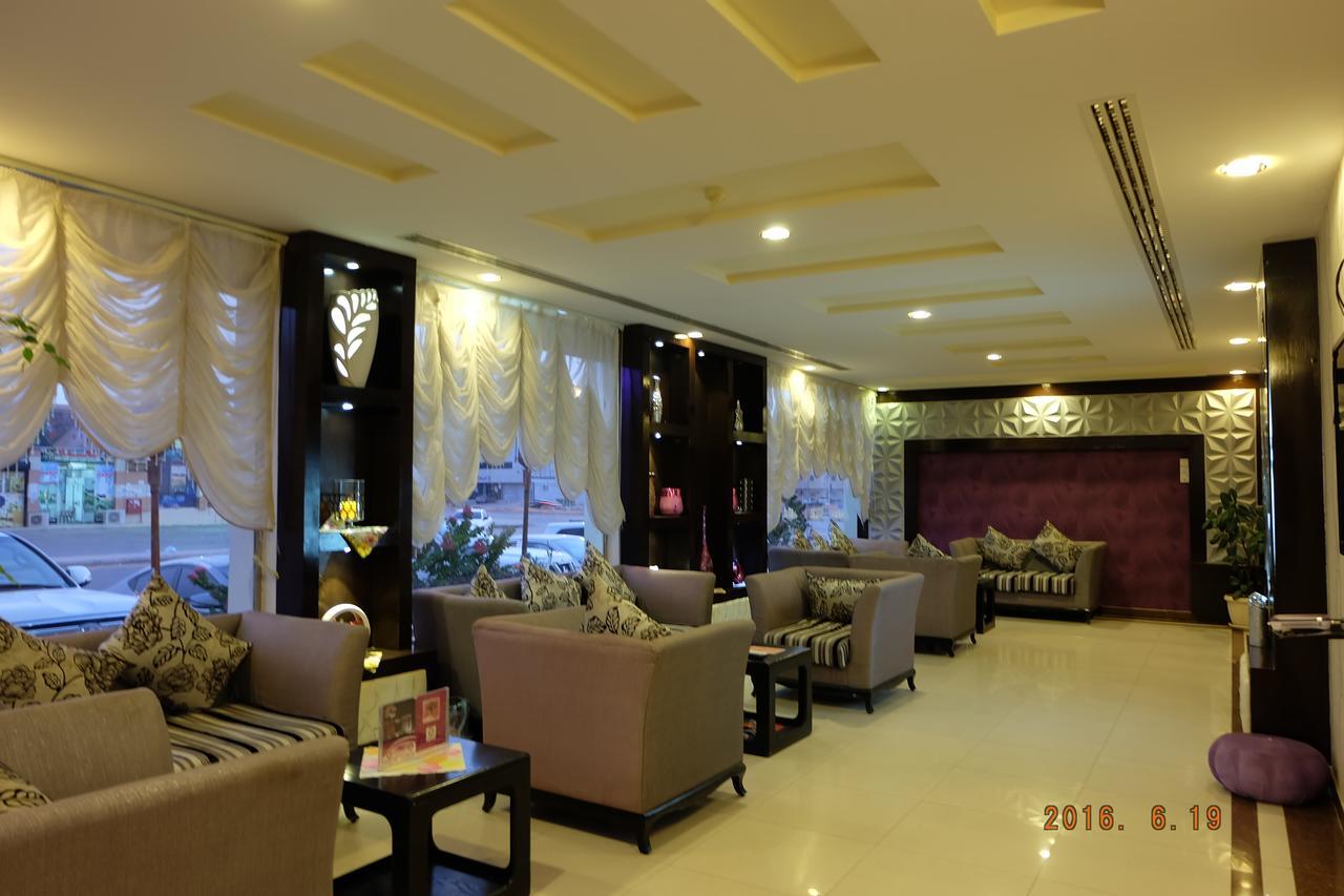Talin Star Suites Riad Exterior foto
